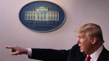 Le Washington Post a rapporté que Donald Trump et le Congrès avaient ignoré les rapports des agences de renseignement américaines à partir de janvier. 