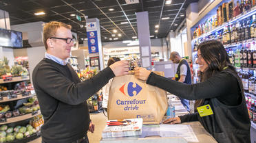 Ce mercredi, 45 «Drives piéton» Carrefour seront opérationnels à Paris.