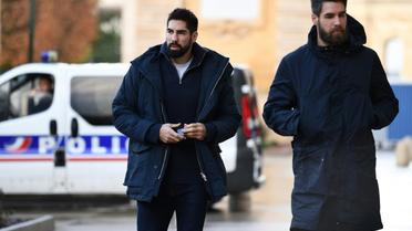 Nikola Karabatic et son frère Luka Karabatic à leur arrivée le 24 novembre 2016 au palais de justice de Montpellier [PASCAL GUYOT / AFP/Archives]