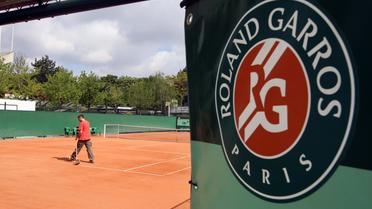 Un court de tennis à Roland-Garros [Jacques Demarthon / AFP/Archives]