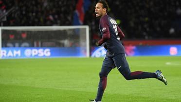 La mégastar du PSG Neymar Jr impressionnant contre Dijon, ici après son 3e but personnel, le 17 janvier 2017, au Parc des Princes [CHRISTOPHE ARCHAMBAULT  / AFP]