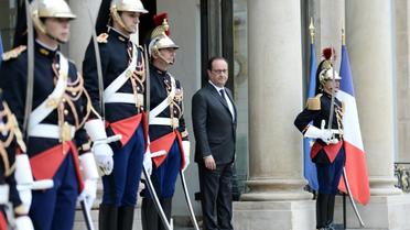 Le président François Hollande le 29 août 2016 sur le perron de l'Elysée à Paris  [STEPHANE DE SAKUTIN / AFP]