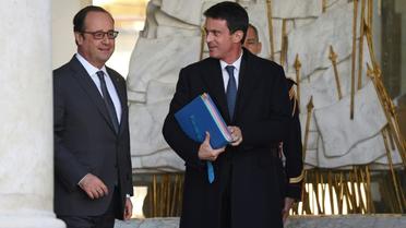 François Hollande et Manuel Valls à l'issue du conseil des ministres le 30 novembre 2016 à l'Elysée à Paris [ERIC FEFERBERG / AFP]
