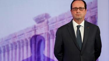 François Hollande lors de l'inauguration de l'exposition sur Palmyre au Grand Palais, le 13 décembre 2016 [Francois Mori / POOL/AFP]