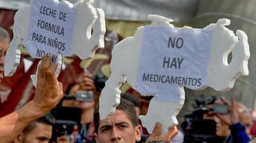 Des Vénézuéliens manifestent contre la pénurie de médicaments à Caracas le 13 avril 2016 [JUAN BARRETO / AFP/Archives]