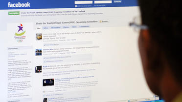 Facebook a accepté de fournir à la justice française l'adresse IP des auteurs de propos haineux sur Internet.