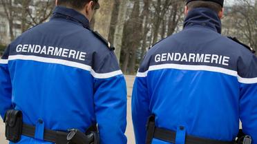 Les gendarmes ont pratiqué des massages cardiaques pendant une vingtaine de minutes, le temps que les secours arrivent. 