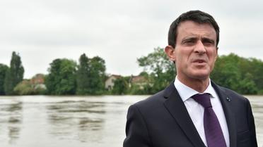 Manuel Valls à Viry-Chatillon (Essonne) le 4 juin 2016 [ALAIN JOCARD / AFP]