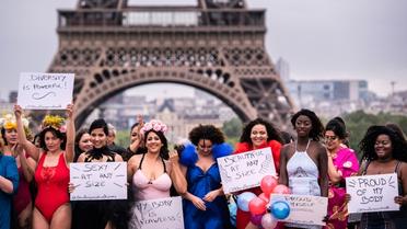 Défilé des modèles rondes à Trocadéro à Paris, le 28 avril 2019 [Martin BUREAU / AFP]
