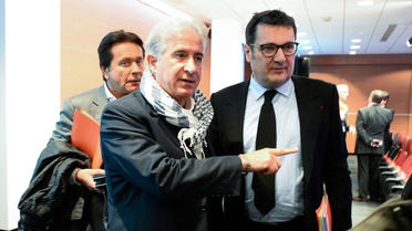 Waldemar Kita (gauche) et Bernard Caïazzo (centre) ont regretté la décision du gouvernement.