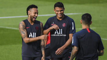 Neymar et Thiago Silva ont choisi de rentrer au Brésil pendant la période de confinement.