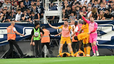 Le match entre Bordeaux et Rodez avait été arrêté après l’agression d’un joueur ruthénois par un supporter bordelais.