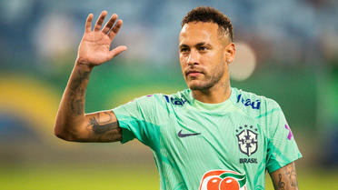 Neymar est actuellement en convalescence après avoir été opéré du genou.