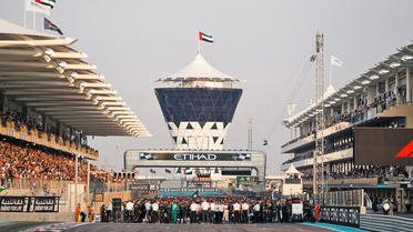 Le circuit de Yas Marina accueille le dernier Grand Prix de la saison à Abu Dhabi.