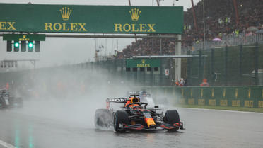 Auteur de la pole position, Max Verstappen a été déclaré vainqueur.
