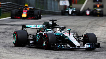 Grâce à sa victoire, Lewis Hamilton a accentué son avance en tête du classement des pilotes.