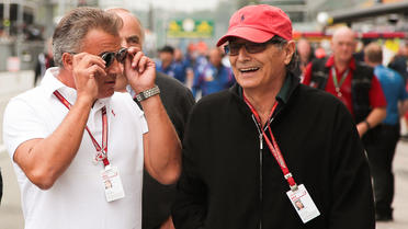 Ancien champion du monde de Formule 1, Nelson Piquet (à droite) est également le beau-père de Max Verstappen.