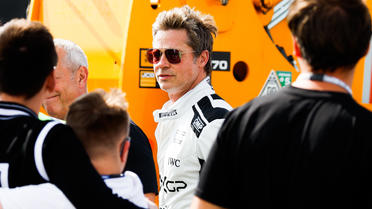 Brad Pitt incarne un pilote vétéran qui sort de sa retraite pour encadrer un jeune champion.