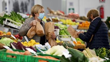 Les fruits et légumes biologiques sont en moyenne 44% plus chers que leurs équivalents non bio. 