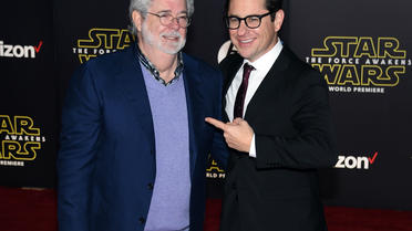 Le créateur de la saga, George Lucas, avec le réalisateur du nouvel épisode, J.J. Abrams. 