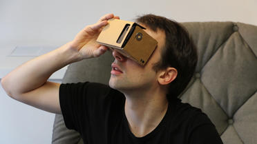 Des appareils à moindre coût permettent de découvrir la réalité virtuelle.