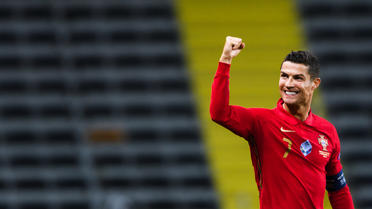 Cristiano Ronaldo n'est plus qu'à neuf unités du record absolu d'Ali Daei (109 buts avec l'Iran).