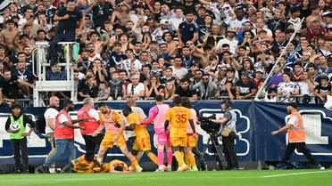 La rencontre a été interrompue après l'ouverture du score de Rodez sur la pelouse de Bordeaux.