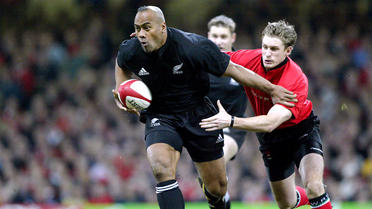 Le All Black Jonah Lomu aura marqué de son empreinte l'histoire du rugby.