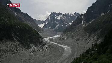La fonte impressionnante des glaciers alpins