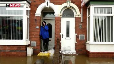 Une femme trouve la mort après les  inondations dans le Nord et le centre de l’Angleterre
