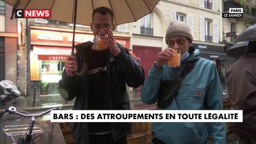 Paris : des attroupements devant certains bars en toute légalité