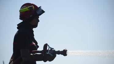 Des renforts de pompiers sont arrivés du département voisin des Landes et d'autres sont en route depuis la Gironde (illustration). 