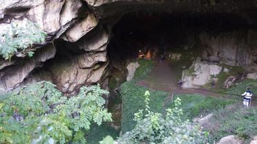 Ces 14 volontaires se terreront dans la grotte de Lombrives, considérée comme la plus vaste d'Europe.