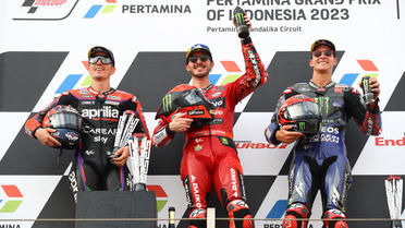 Fabio Quartararo est monté sur la 3e march du podium du Grand Prix d’Indonésie derrière Francesco Bagnaia et Maverick Vinales.