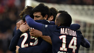 Les Parisiens peuvent s'emparer provisoirement de la tête de la Ligue 1 en cas de victoire contre Lorient.