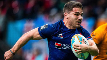 Antoine Dupont a fait ses débuts avec l’équipe de France de rugby à 7 lors du tournoi de Vancouver.