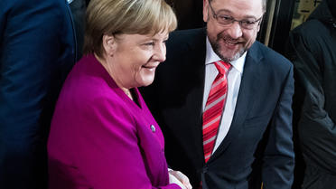 La chancelière Angela Merkel et le chef du SPD, Martin Schulz, dimanche 7 janvier à Berlin.