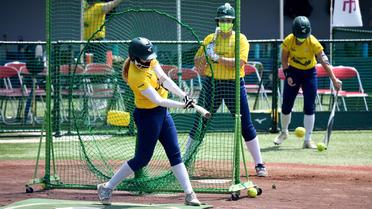 Le softball est progressivement devenu une spécialité féminine dans les compétitions internationales.