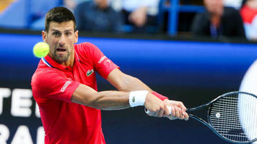 Novak Djokovic souffre d’une douleur au poignet.
