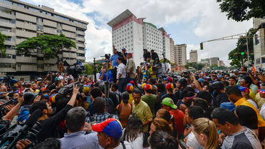 L'opposant Henrique Capriles prononce un discours lors d'une manifestation contre Nicolas Maduro.