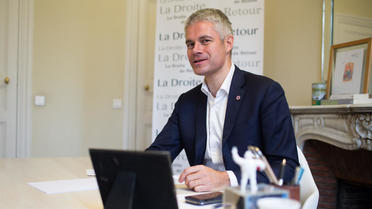 Laurent Wauquiez, ultra-favori dans la course à la présidence de LR, dans son QG de campagne, dans le VIIe arrondissement de Paris. 
