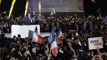 Supporters of Emmanuel Macron exult at the Champ-de-Mars on the arrival of the re-elected president. 