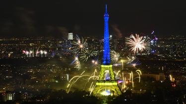 Ce jeudi soir, la tour Eiffel sera illuminée aux couleurs de l'Ukraine.