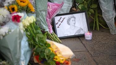 Morte di Elisabetta II: i legami che unirono la Regina e Nelson Mandela 2