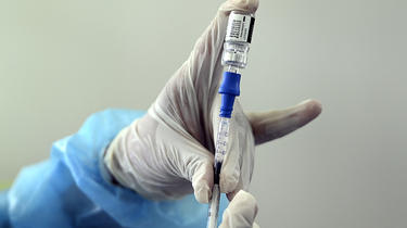 La Direction générale de la Santé recommande une troisième dose de vaccin chez les patients immunodéprimés. 