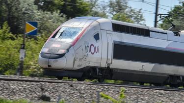 La SNCF fait face à une hausse de la fréquentation de ses trains. [DENIS CHARLET / AFP]