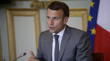 Emmanuel Macron continue d'interpeller des influenceurs