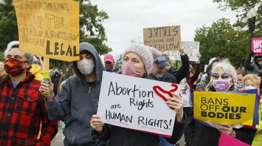 Le projet d'annulation de l'arrêt Roe v. Wade par la Cour Suprême a fait descendre de nombreux militants pro-avortement dans les rues. 