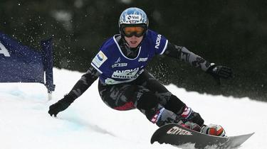 Rosey Fletcher figue parmi les trois snowboardeuses à poursuivre Peter Foley, son ancien entraîneur. [Jed Jacobsohn / Getty Images North America / Getty Images via AFP]