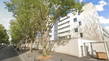 Le lycée Joliot-Curie est situé avenue Frederic et Irene Joliot Curie à Nanterre.